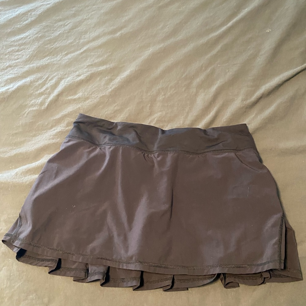 Black Lululemon skirt. Size 8.